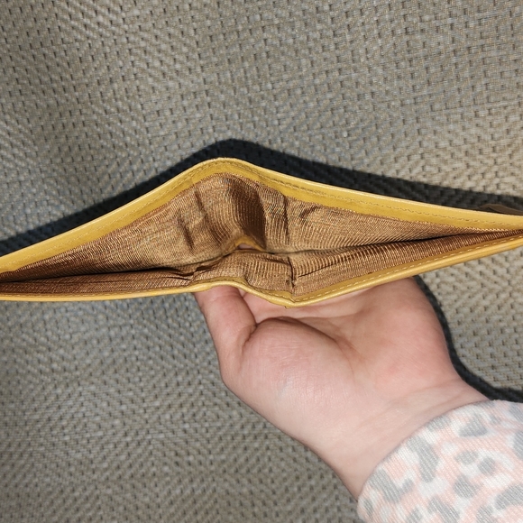 EUC~Celine Bi-Fold Wallet With Snappy Change Pocket - Picture 3 of 9